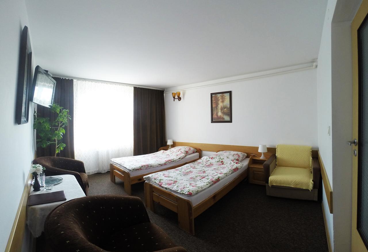 Hotel Kot Siestrzen Экстерьер фото