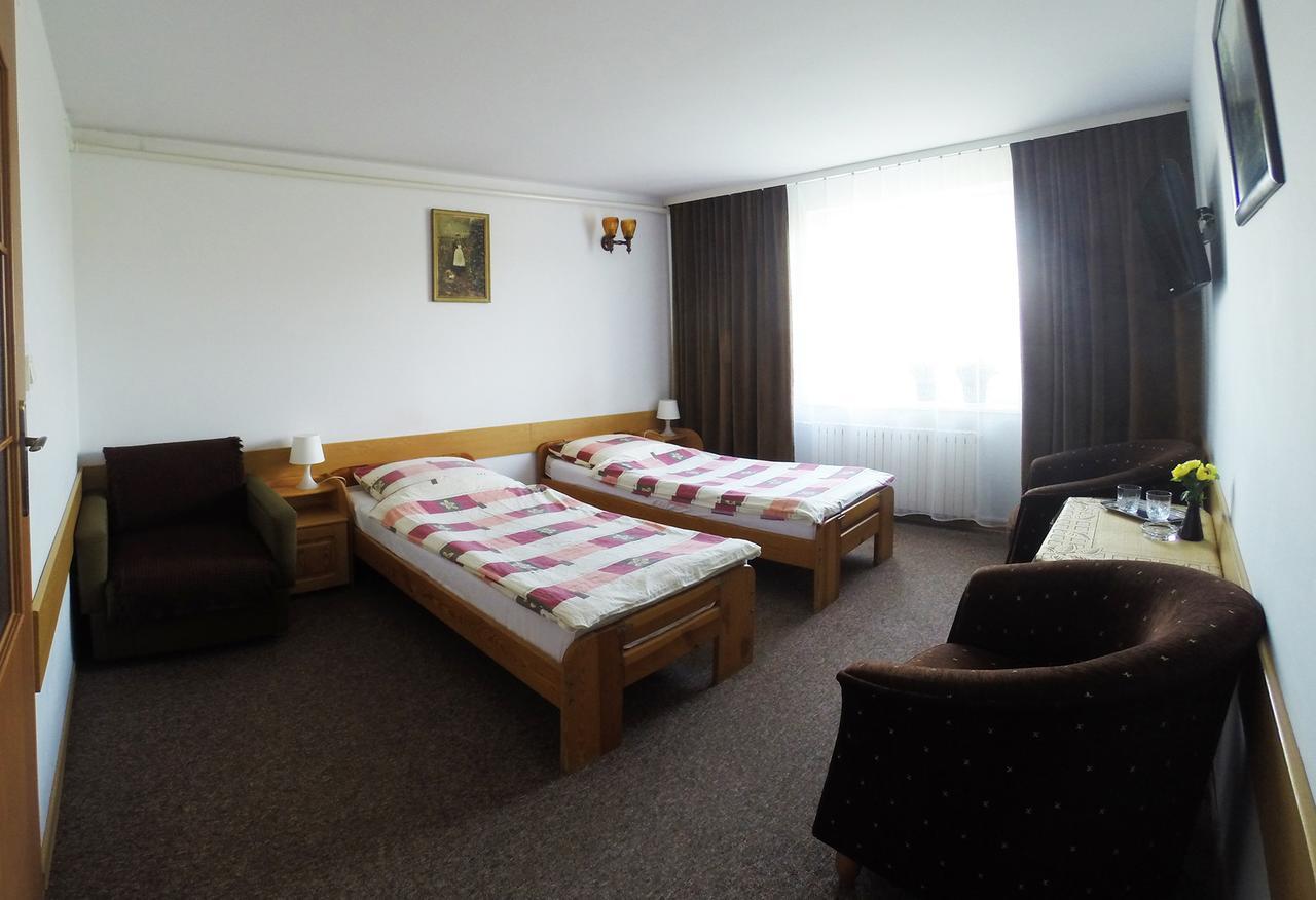 Hotel Kot Siestrzen Экстерьер фото