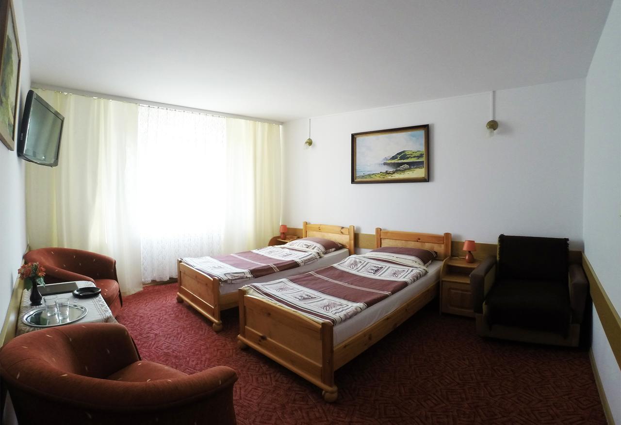 Hotel Kot Siestrzen Экстерьер фото