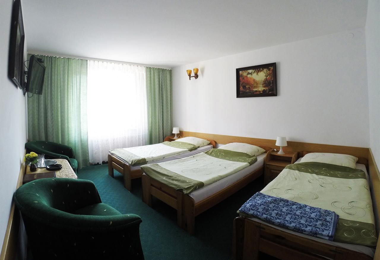 Hotel Kot Siestrzen Экстерьер фото